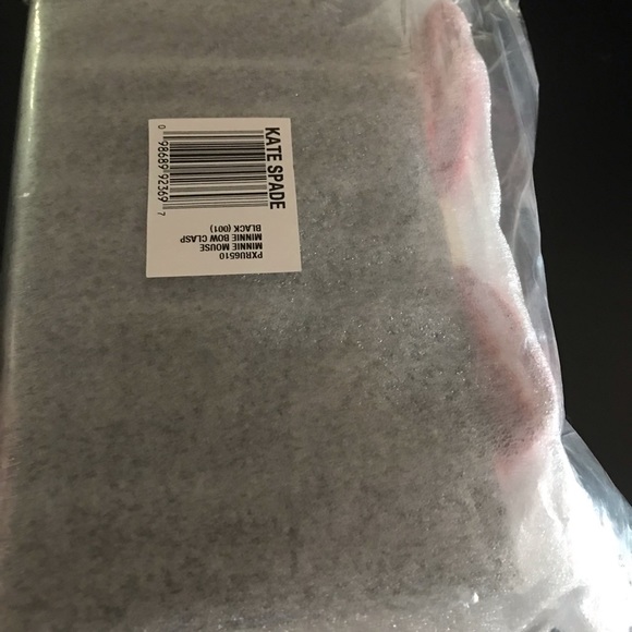 Kate Spade NWT Minnie Mouse Bow Clasp Clutch - HOST PICK! 🏆 - Picture 7 of 10